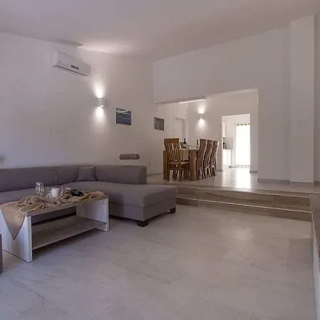 Vila Manuela 300m Beach