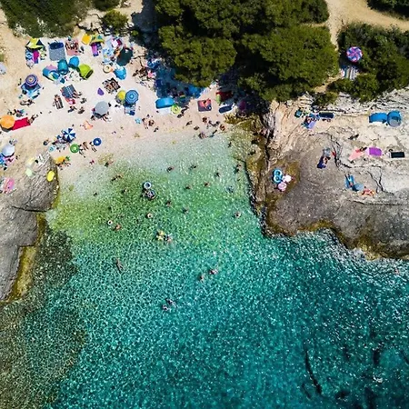 Vila Manuela 300m Beach Banjole